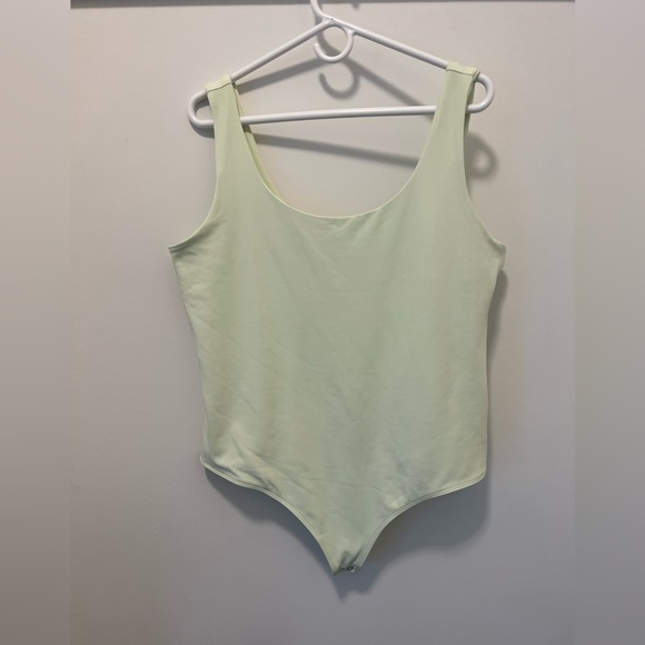Express Body Contour Bodysuit size XL in Lime NWOT! - Picture 3 of 5